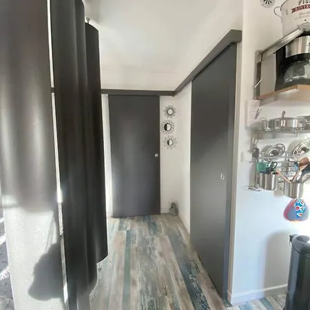Apartment Climatise Proche De La